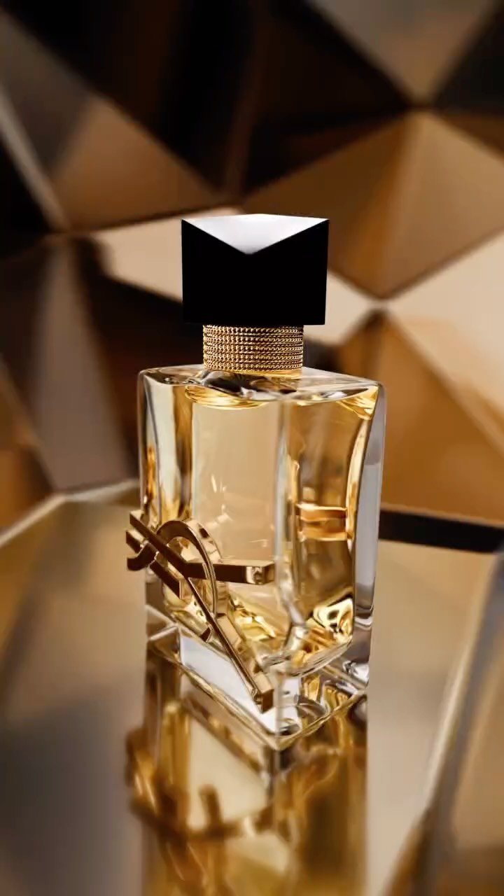 yslbeauty 게시물 이미지: Silent night? Never in LIBRE.