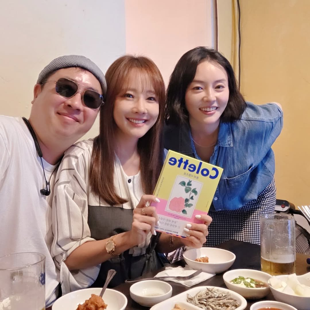 Photo shared by 소유진 on July 14, 2025 tagging @joon1015. May be an image of 2 people, hair, book and text.