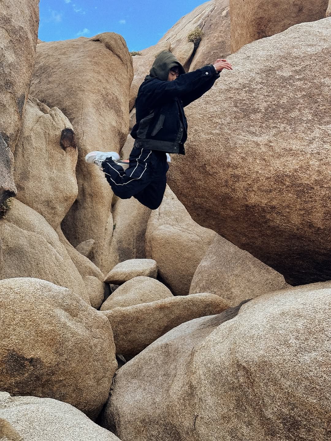 Photo by Yuki Tsunoda on November 26, 2025. May be an image of climbing.