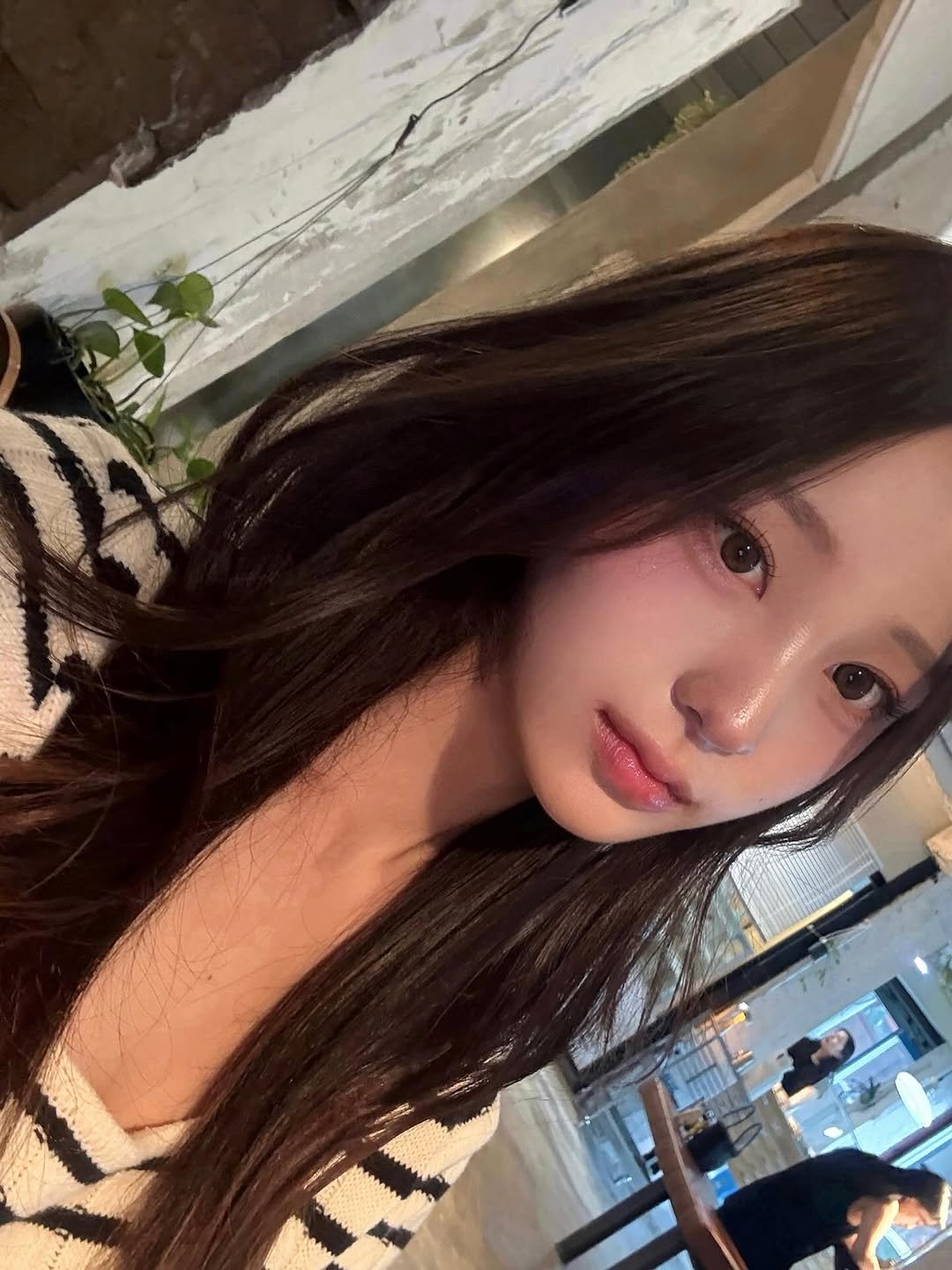 Photo by 율 on August 03, 2025. May be a selfie of 1 person, hair and text.