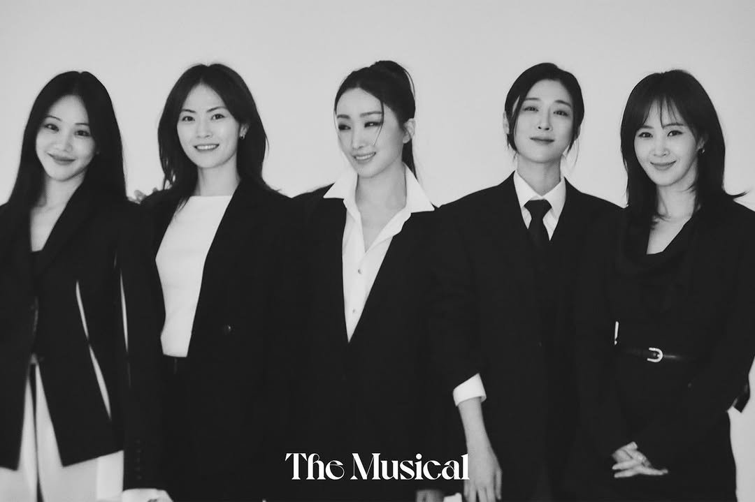 yulyulk 게시물 이미지: 더 와스프 THE WASP
첫 공 무사히 올렸습니다 🐝

공연 기간이 길지않아...