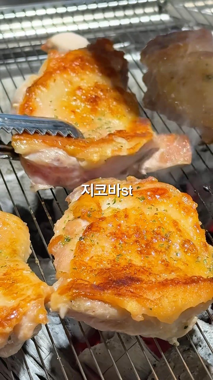 yumbbori 게시물 이미지: 다음에는
철판닭갈비에 우동사리 넣어서
묵어봐야지!

📍부막숯불닭갈비 기장점
부산...