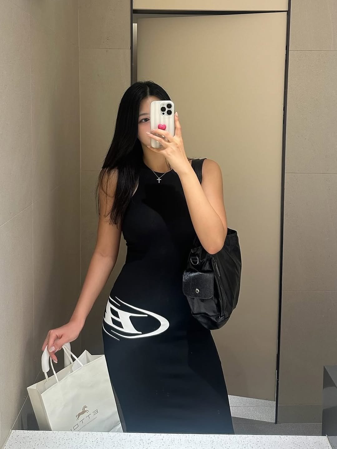 yumbi_fit 게시물 이미지: 머리가 개운한 날이 몇없는 지독한 아홉수 
사람 사는게 다 그런거 아니겠냐며 🫧 성장통 이겨내자 👽