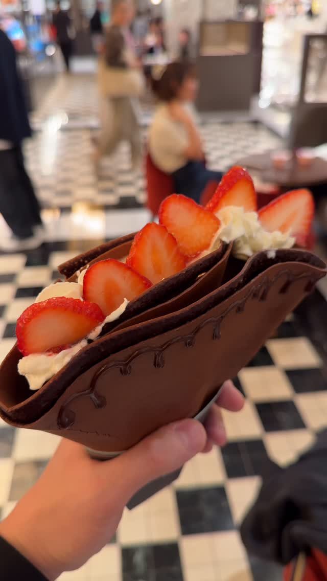 yummy_food_2211 게시물 이미지: 서울에서 고디바 크레페 주문하면 생기는 일 Godica chocolate...