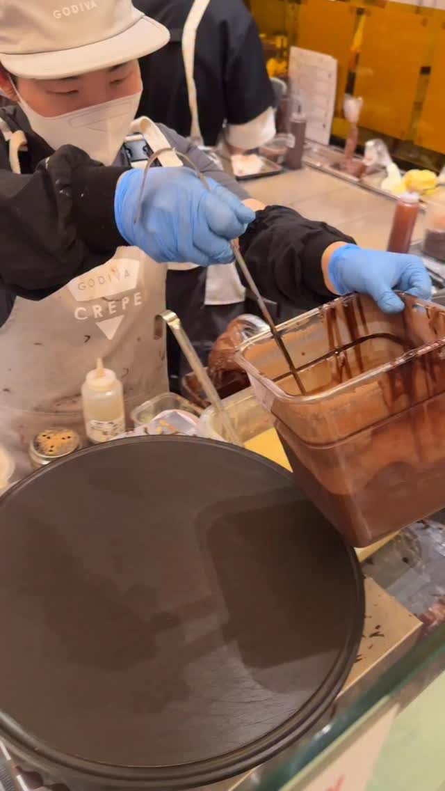 yummy_food_2211 게시물 이미지: 고디바에서 초콜릿 크레페 주문하면 생기는 일 Godiva chocolate...