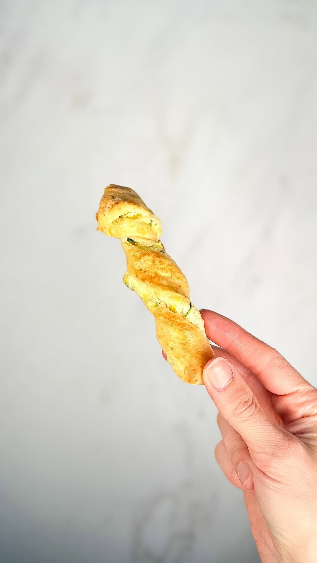 yummy_little_belly 게시물 이미지: ZUCCHINI TWIST!
Ingredients:
	•	200g (1 1/2...