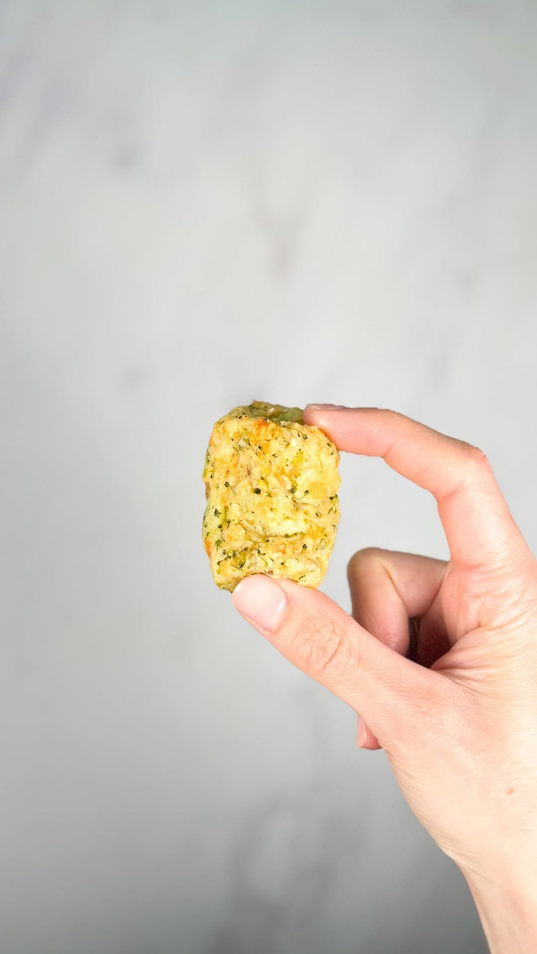 yummy_little_belly 게시물 이미지: SALMON BROCCOLI TOTS! 
Save this easy...