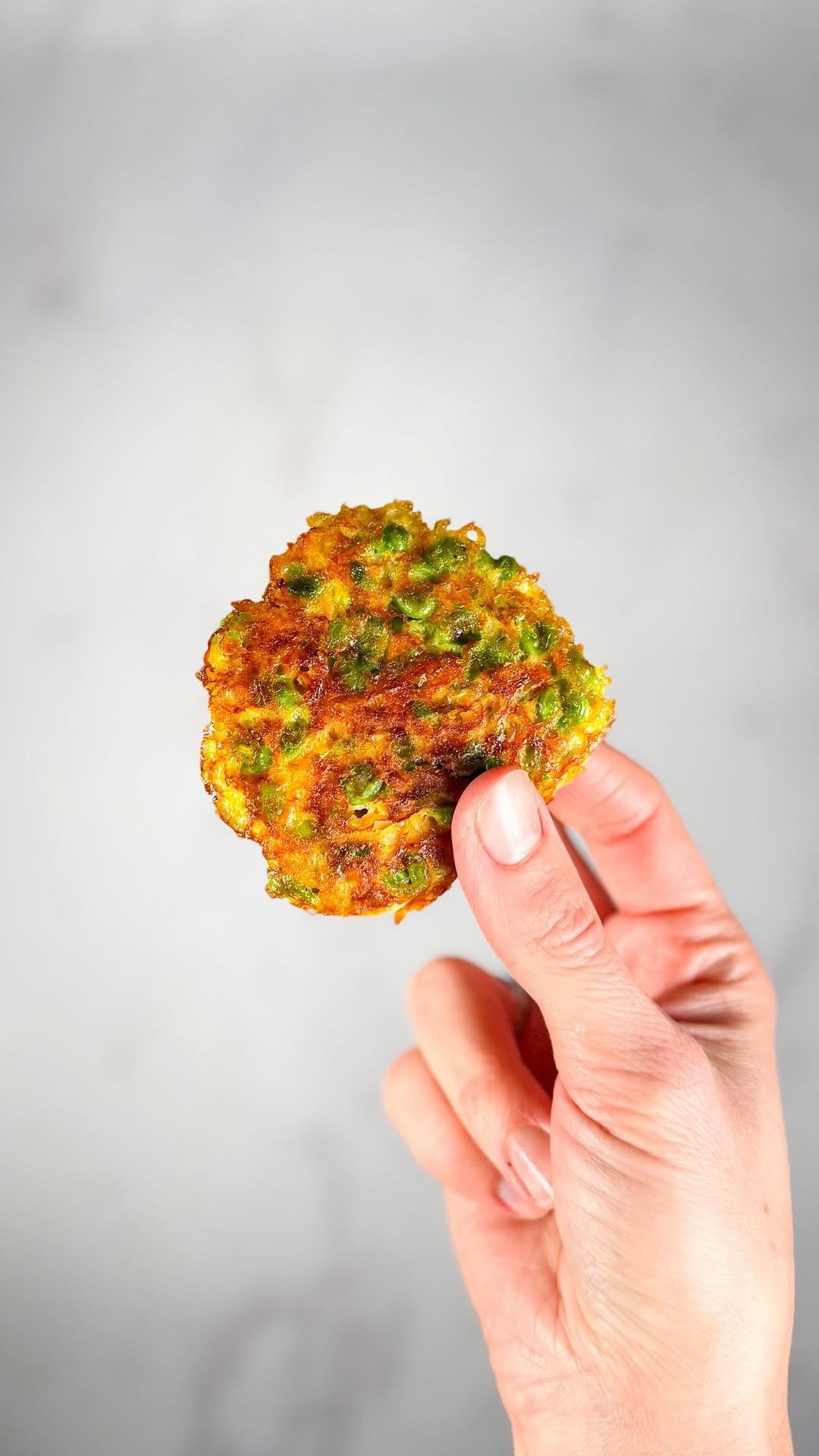 yummy_little_belly 게시물 이미지: PEA & CARROT FRITTERS!🫛🥕 

Ingredients
• 100g...