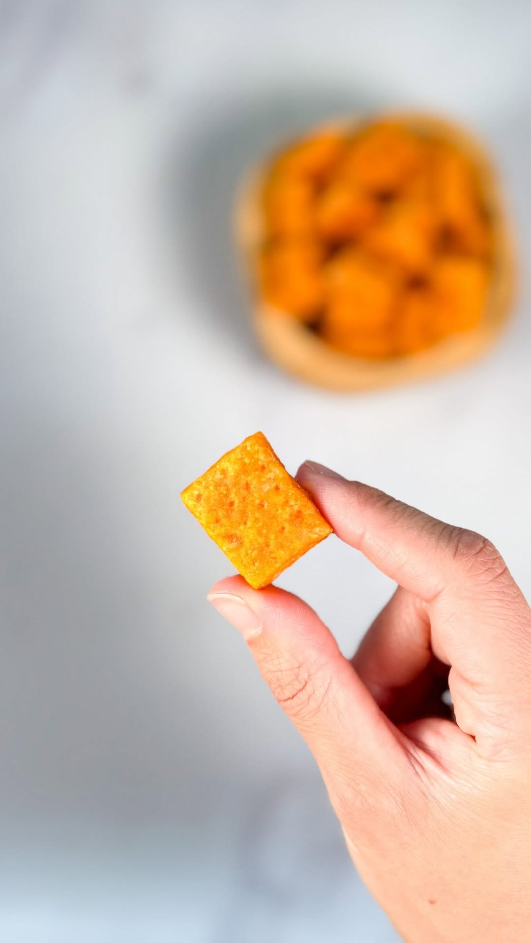 yummy_little_belly 게시물 이미지: PIZZA CRACKERS! 🍕 
Ingredients:
	•	100g tomato...