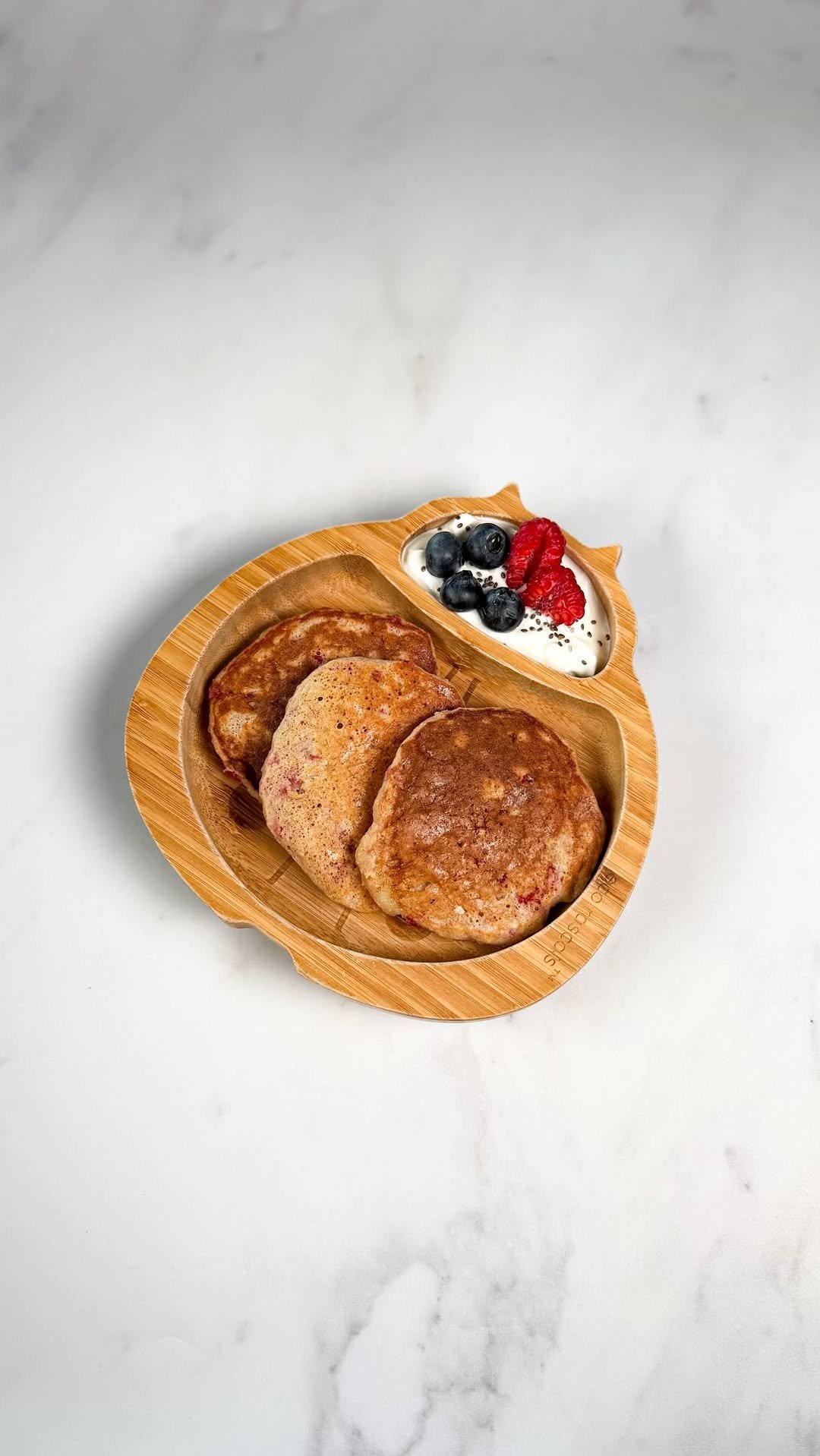yummy_little_belly 게시물 이미지: BANANA & RASPBERRY PANCAKES!🥞 

Ingredients:
*...