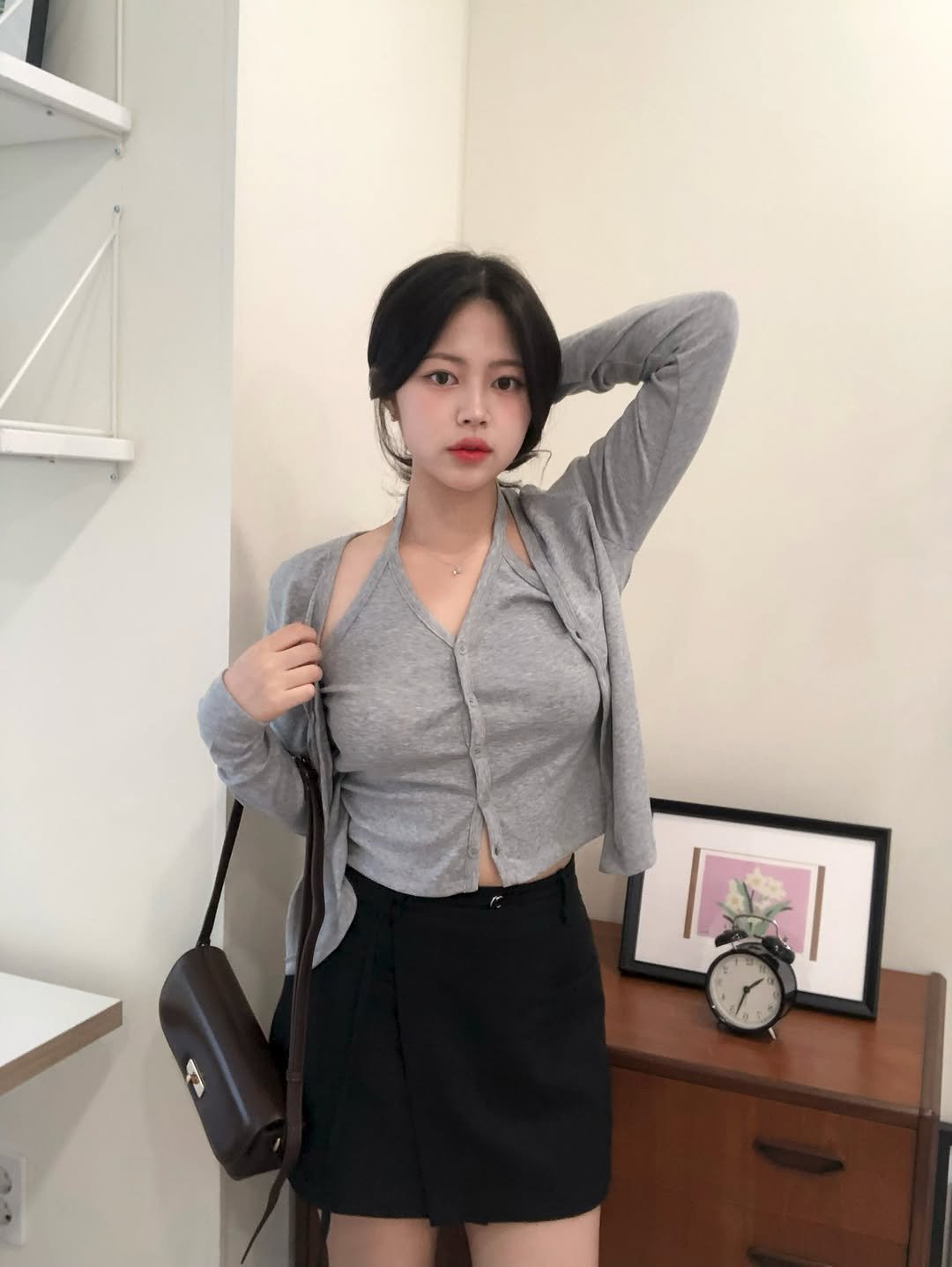 Photo by 윤하짱 ⸜❤︎⸝‍ ​| 소프트라인 on September 12, 2025. May be an image of 1 person, miniskirt, skirt, top, blazer and text.