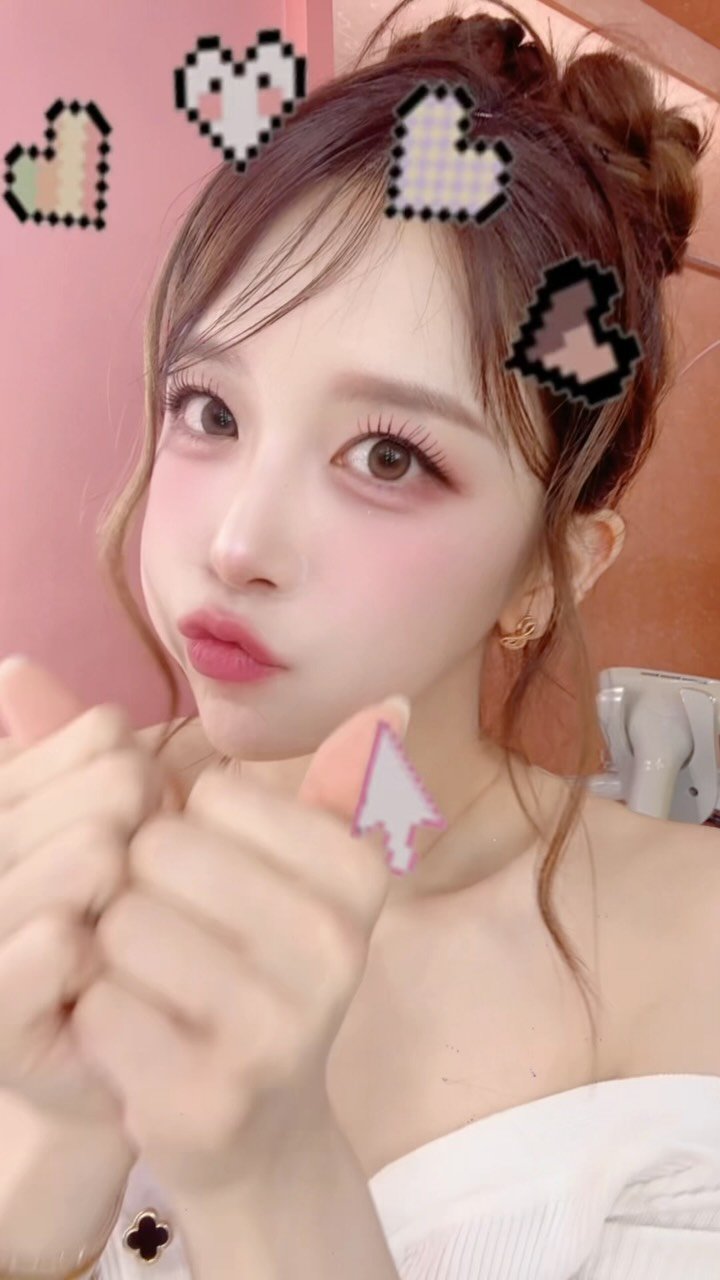 yunu_queen_96 게시물 이미지: 내 시그니쳐🫶🏻❤️ #사쿠란보 #리액션 #shorts