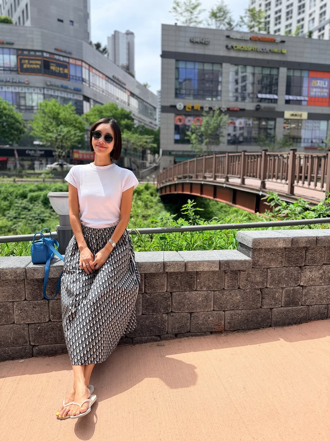 yunyun_six 게시물 이미지: 하루만에 잊고 있던 미술제.. 집앞이라 후딱 보고오기✌🏻