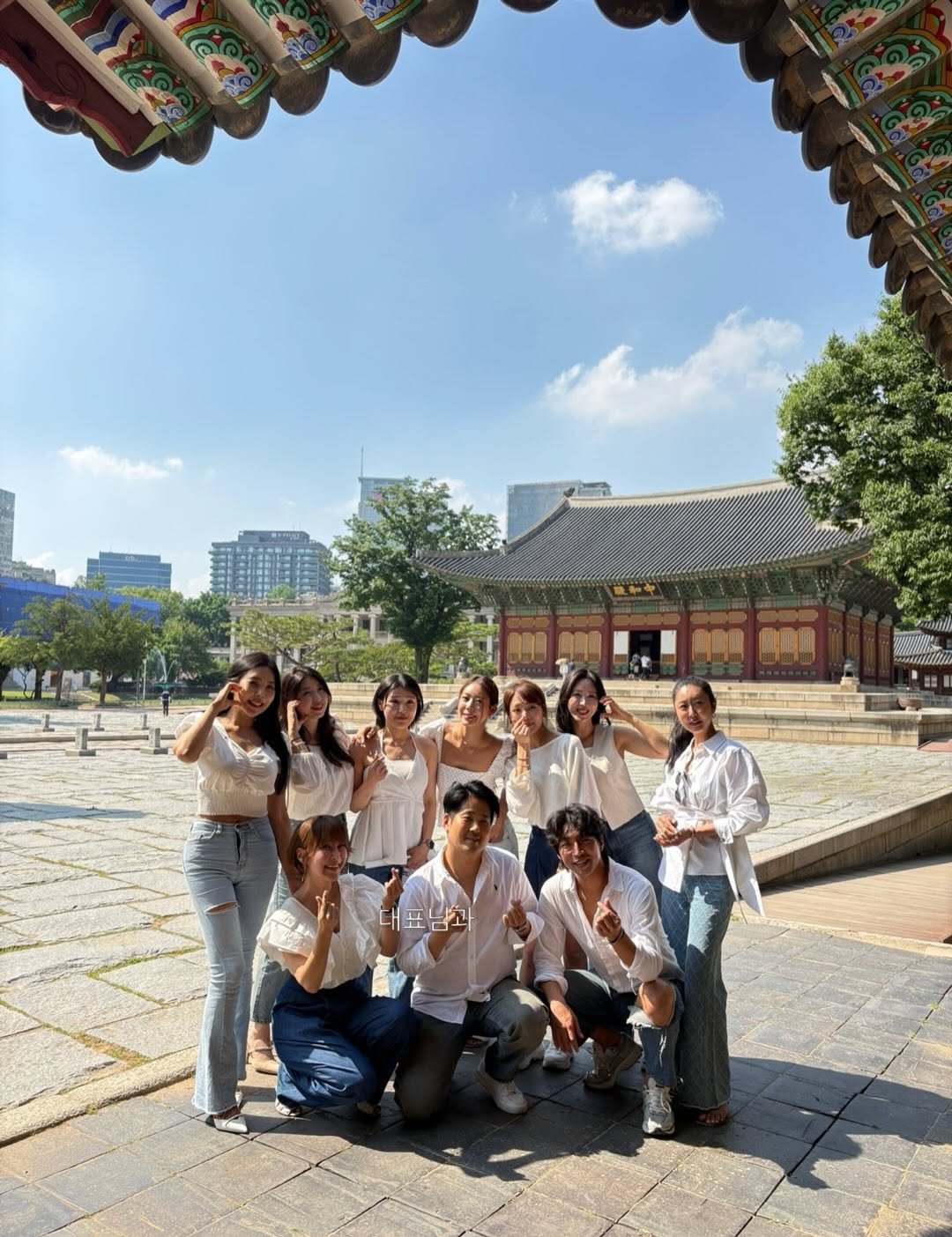 yupi25 게시물 이미지: 다들 저보고 요즘 왜이렇게 바쁘냐며 😂🙈
드디어 말할 수 있어요!!

사실 저 요즘...