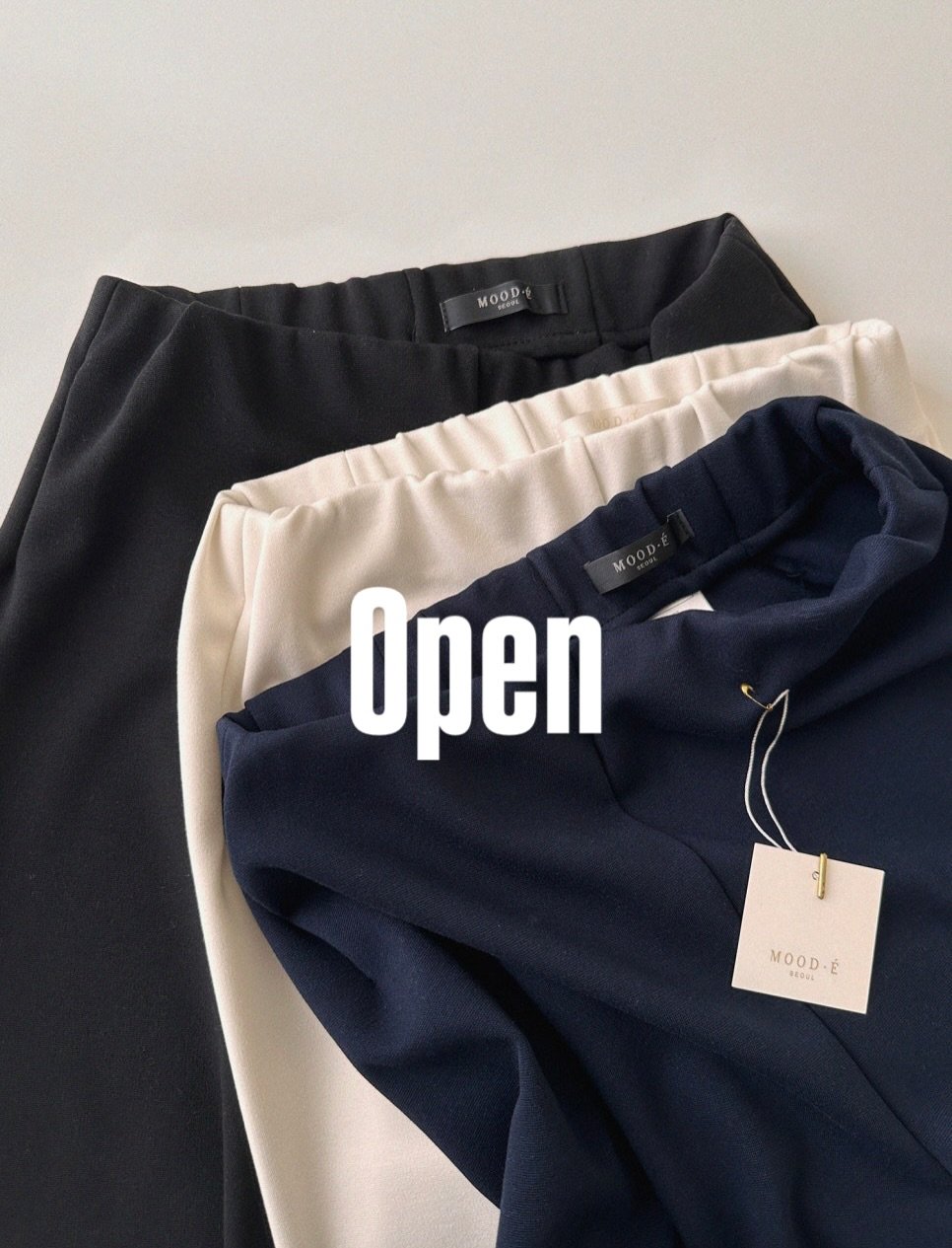 Photo shared by Yupiyupi on December 14, 2025 tagging @yupi25. May be an image of sweatpants and text that says 'MOOD MO Open MOOD-É MOOD.E É BEORL'.