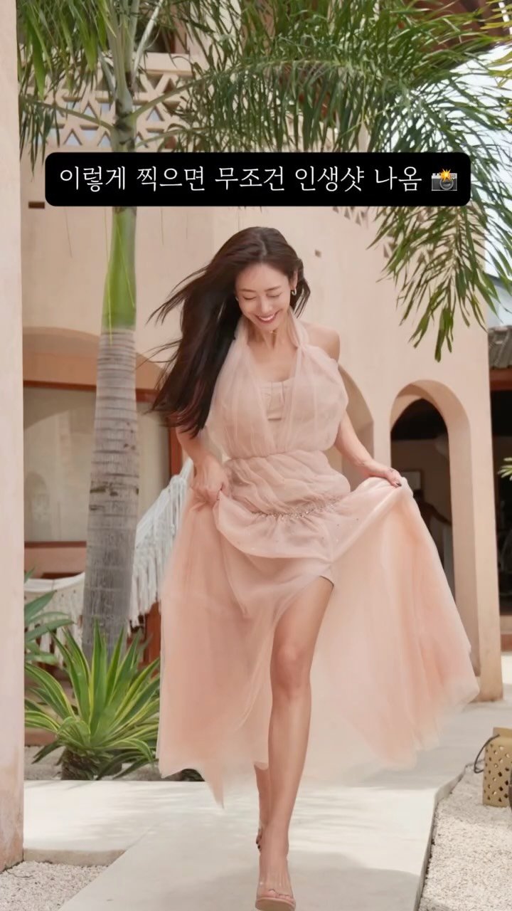 yupi25 게시물 이미지: 인생샷 건지겠다구 덥고 습한 날씨에도 불구하고
뛰고 또 뛰고, 무한반복 🏃🏻‍♀️...