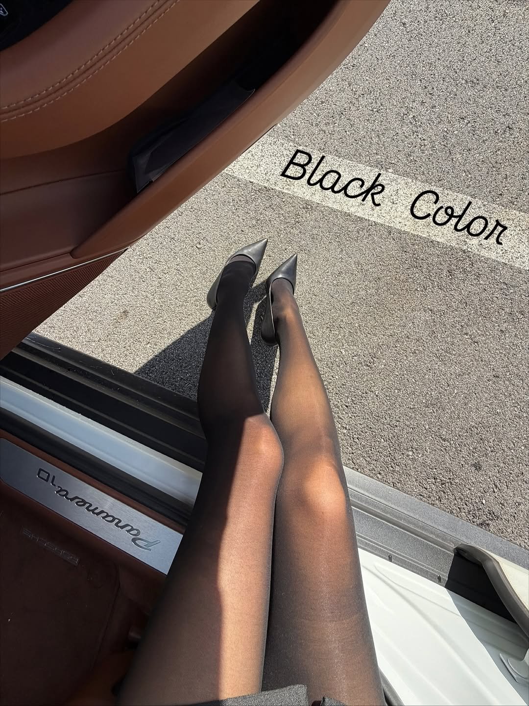 Photo shared by 오유희 유피마켓 on October 21, 2025 tagging @yupiyupi_up. May be an image of tights, fishnet stockings, miniskirt and text.