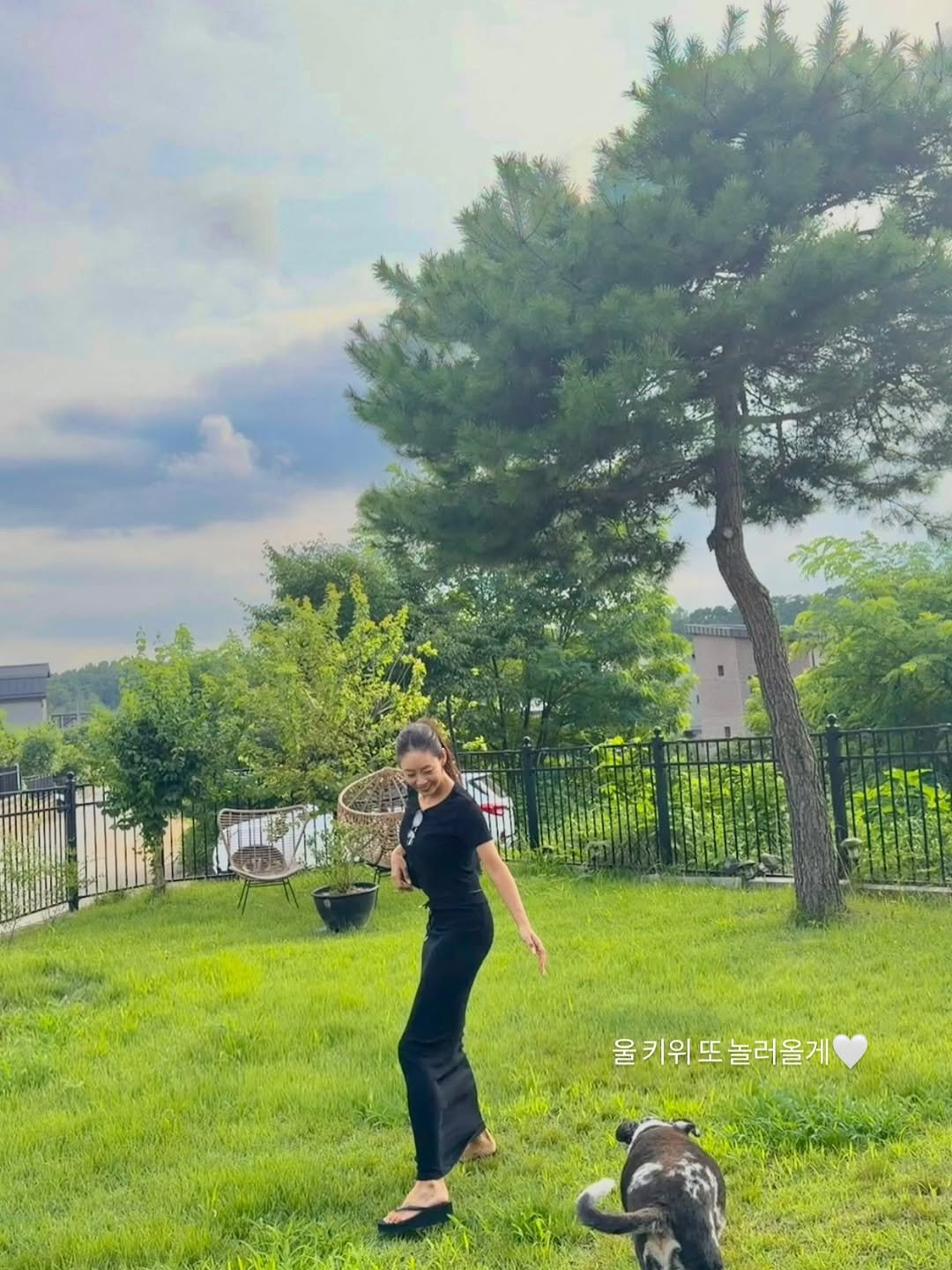 yupi25 게시물 이미지: 하루종일 두 👶🏻아가들 보다가 이제야 집에 도착했어요!!^^

오늘 원장님...