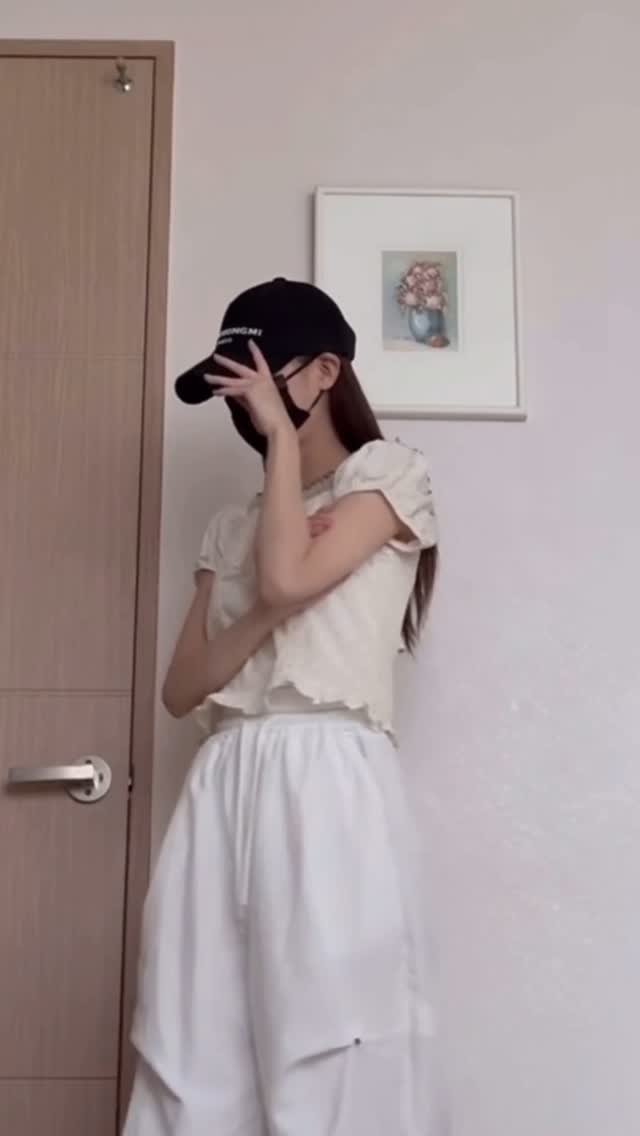 yuri._.2ee 게시물 이미지: 어떤게 제일 싫어요!!?댓글 달아주세열👍