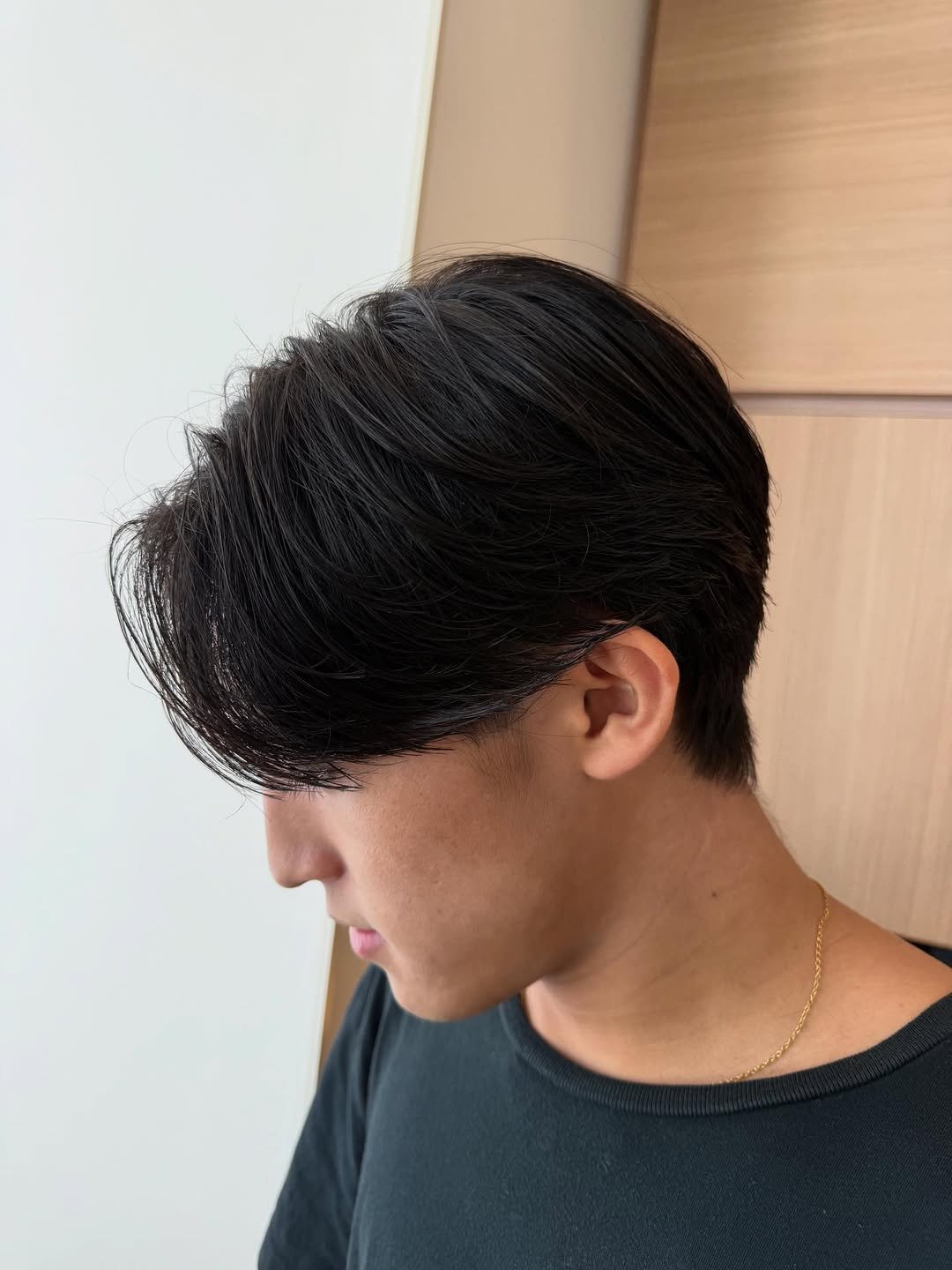 Photo by FACE。大船 yuya  【大船/横浜/鎌倉/韓国メンズヘア/ニュアンスパーマ/カルマパーマ/シャドウパーマ】 on September 10, 2025. May be an image of 1 person.