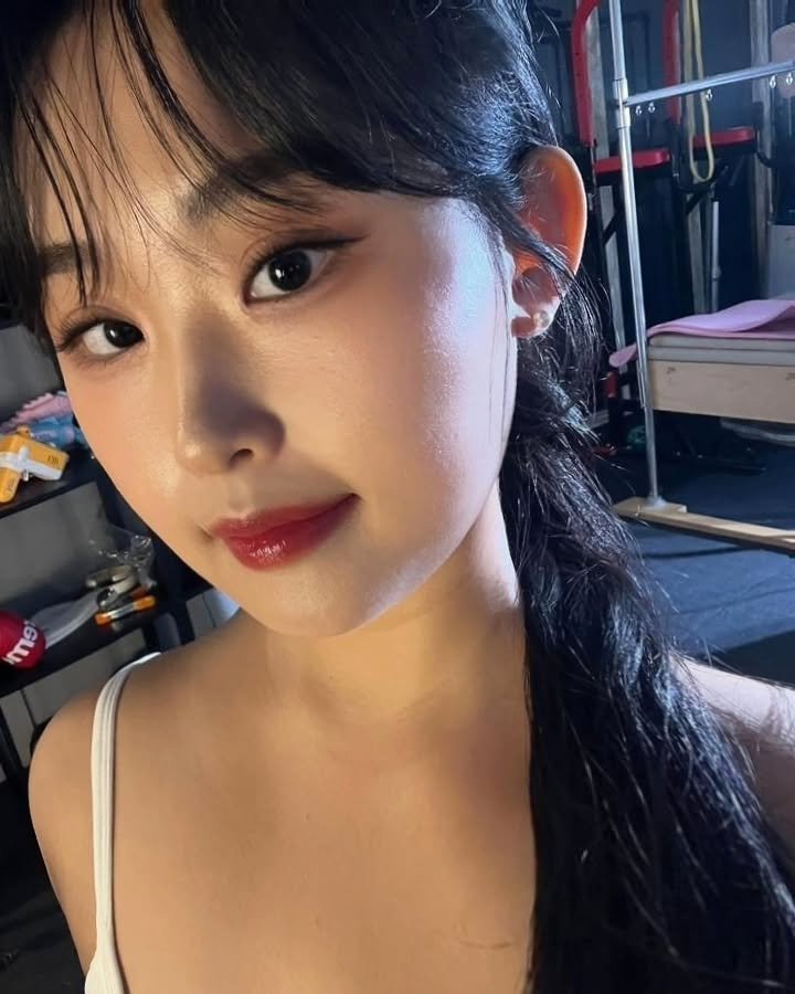 Photo shared by 유즈라이크 on September 09, 2024 tagging @makeup_somyou.