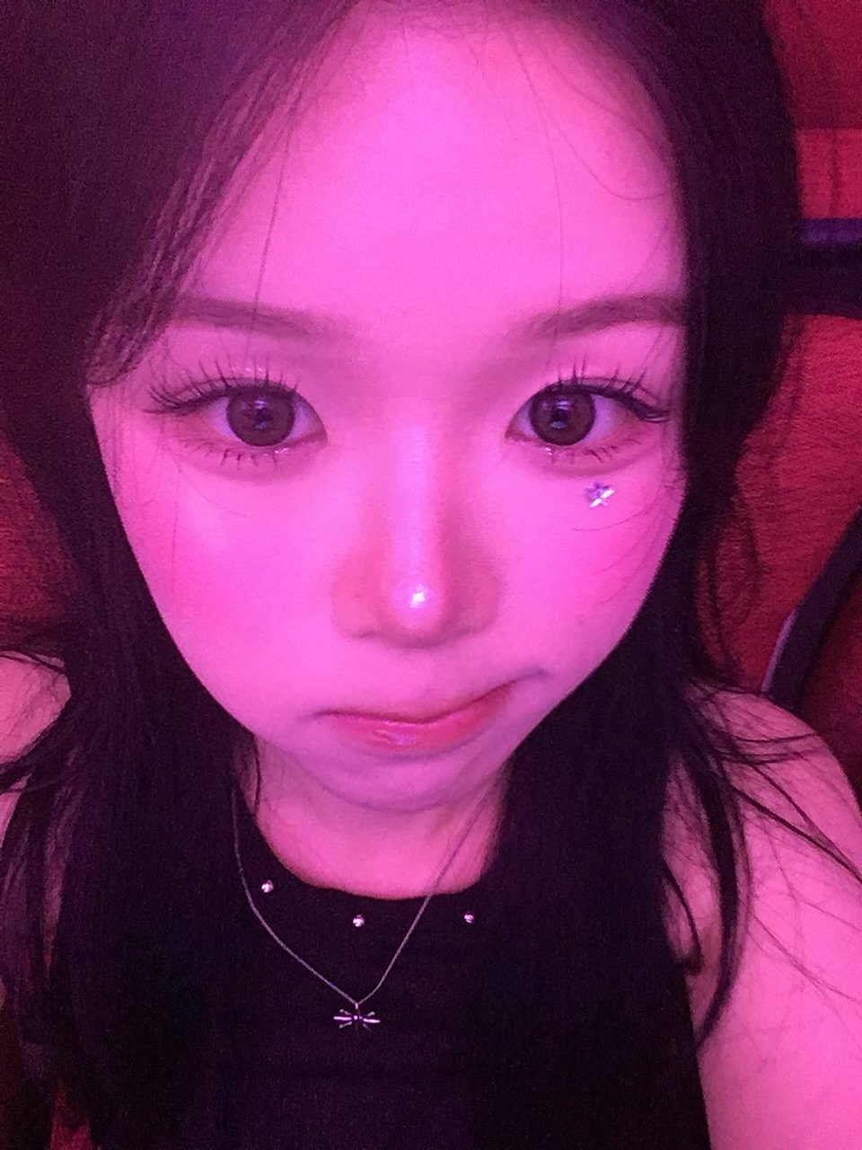 Photo by 홍유연 on September 29, 2025. May be an image of 1 person, hair and text.
