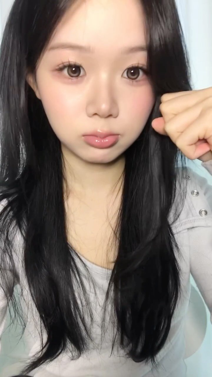 yxx_n2 게시물 이미지: 우울x 우웅~o

#makeuptutorial #makeup #fyp