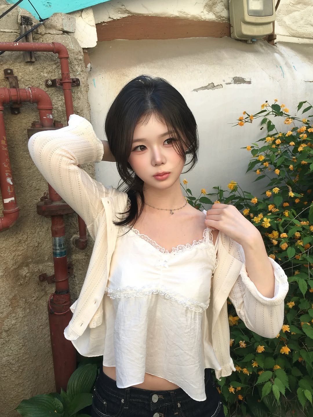 Photo shared by 홍유연 on April 26, 2026 tagging @u_bion_. May be an image of one or more people, hair, top and text.