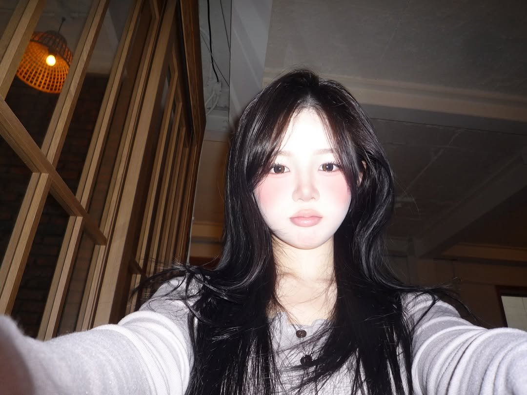 Photo by 홍유연 on February 10, 2026. May be a selfie of one or more people and hair.