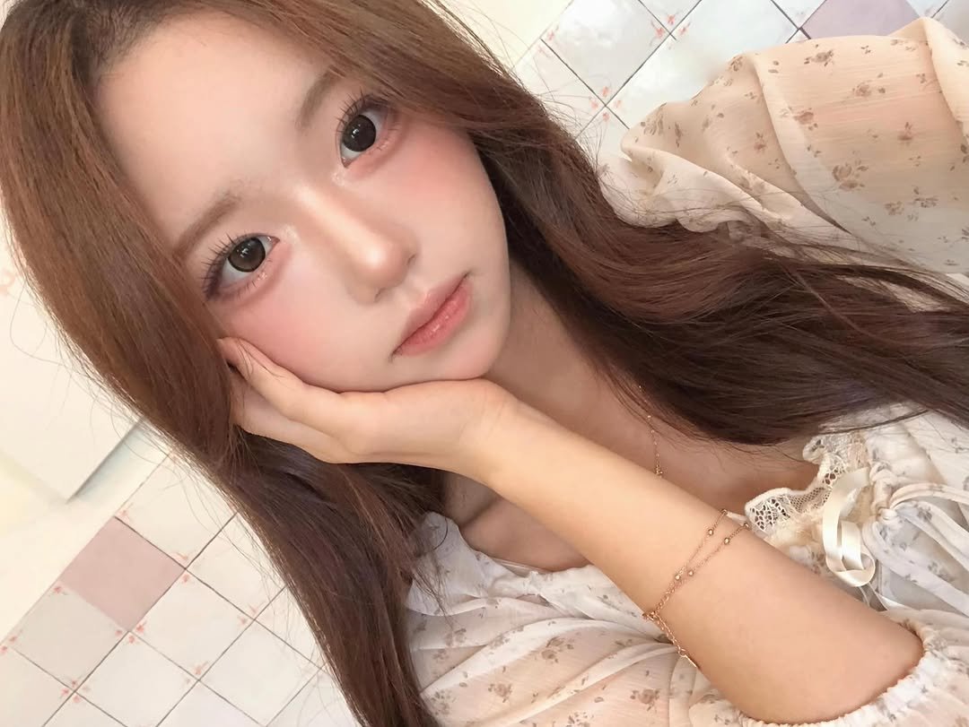 yxxnhwx_00 게시물 이미지: ^_^v
