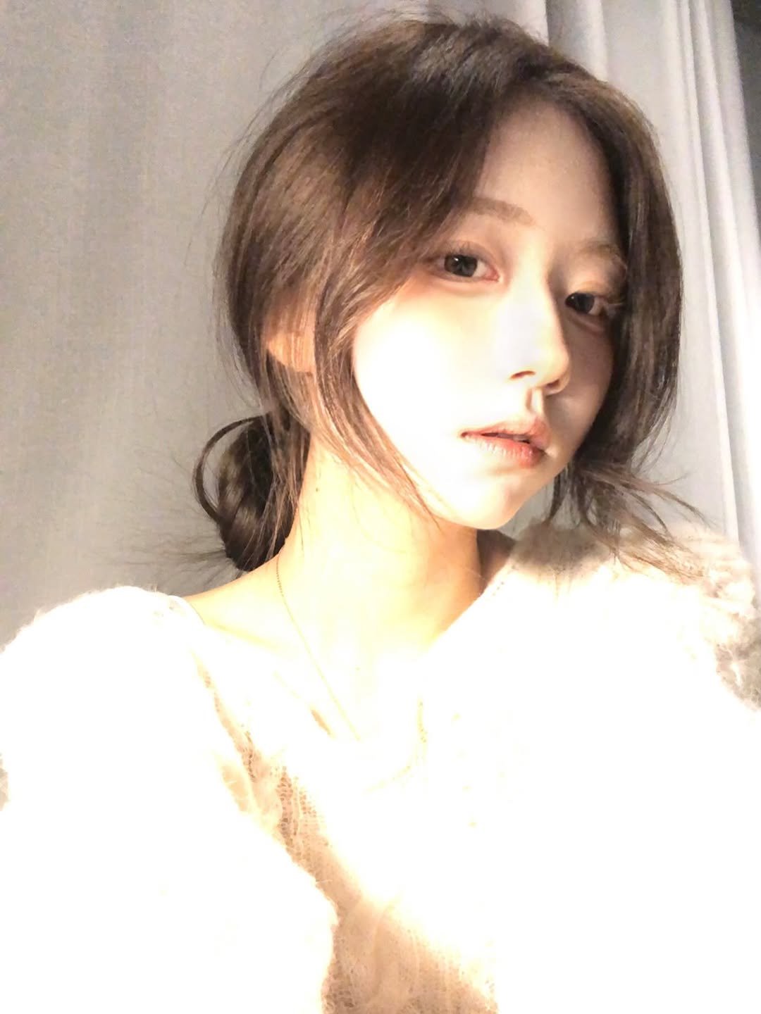 yxxnhwx_00 게시물 이미지: 하이