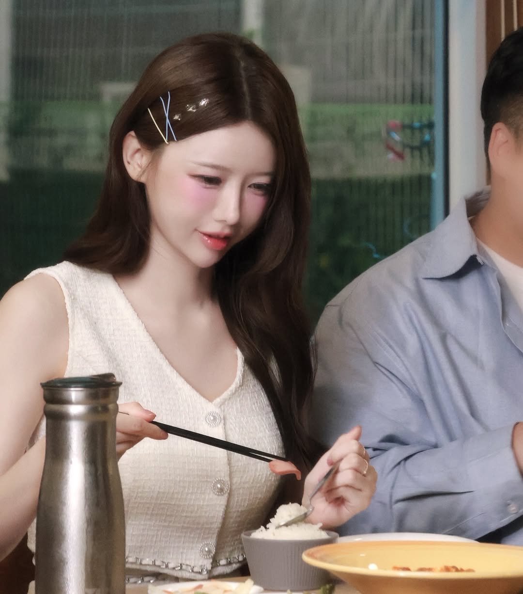 Photo by 이아영 on October 29, 2025. May be an image of one or more people and text.