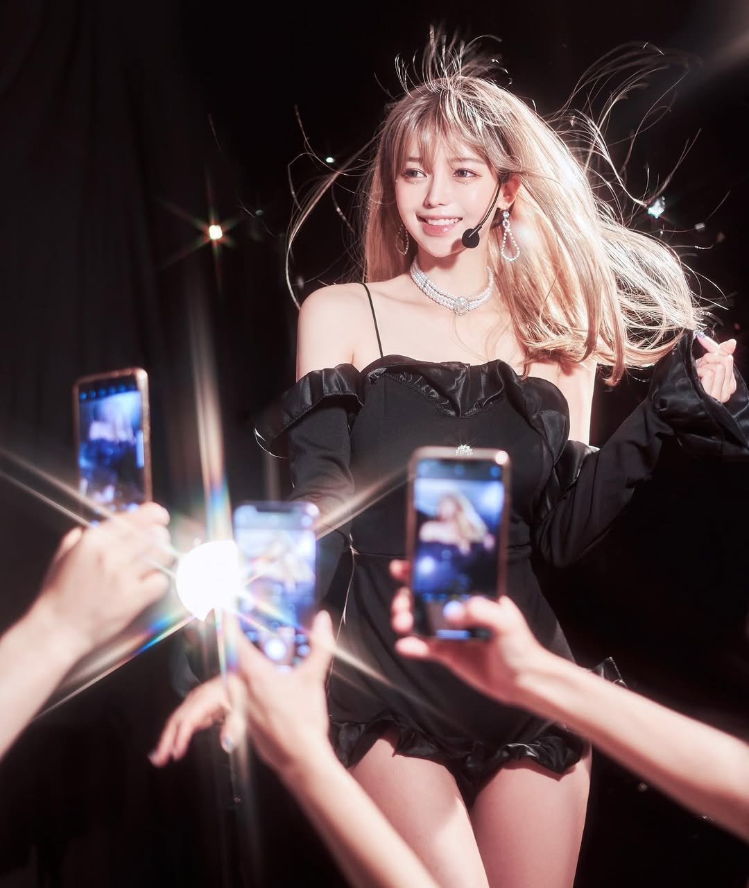 Photo shared by 이아영 on July 11, 2022 tagging @reverie__studio.