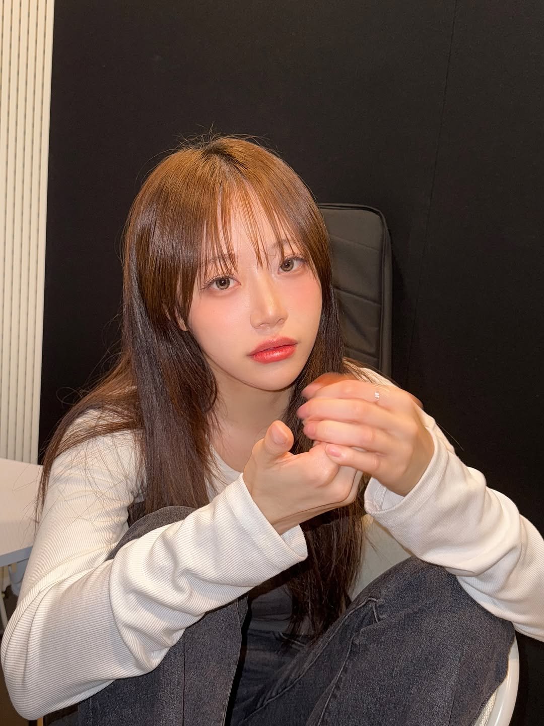 Photo by 지 지원 zzone on September 14, 2025. May be an image of one or more people, hair and text.