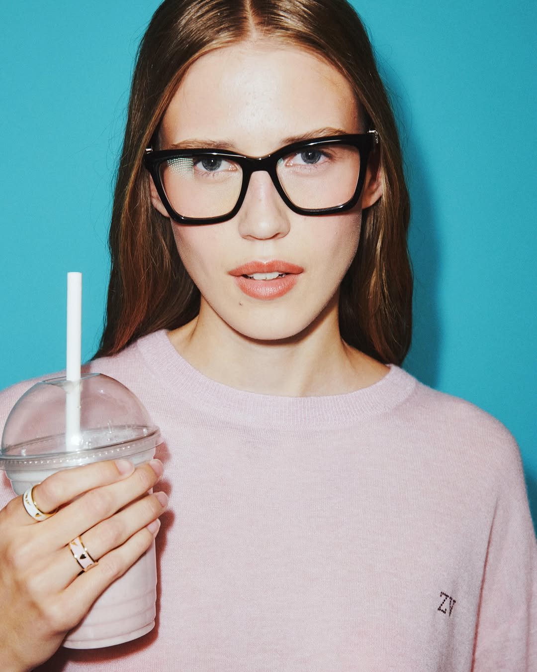 zadigvoltaire 게시물 이미지: Summer essentials 

With or without 👓 ?

A...