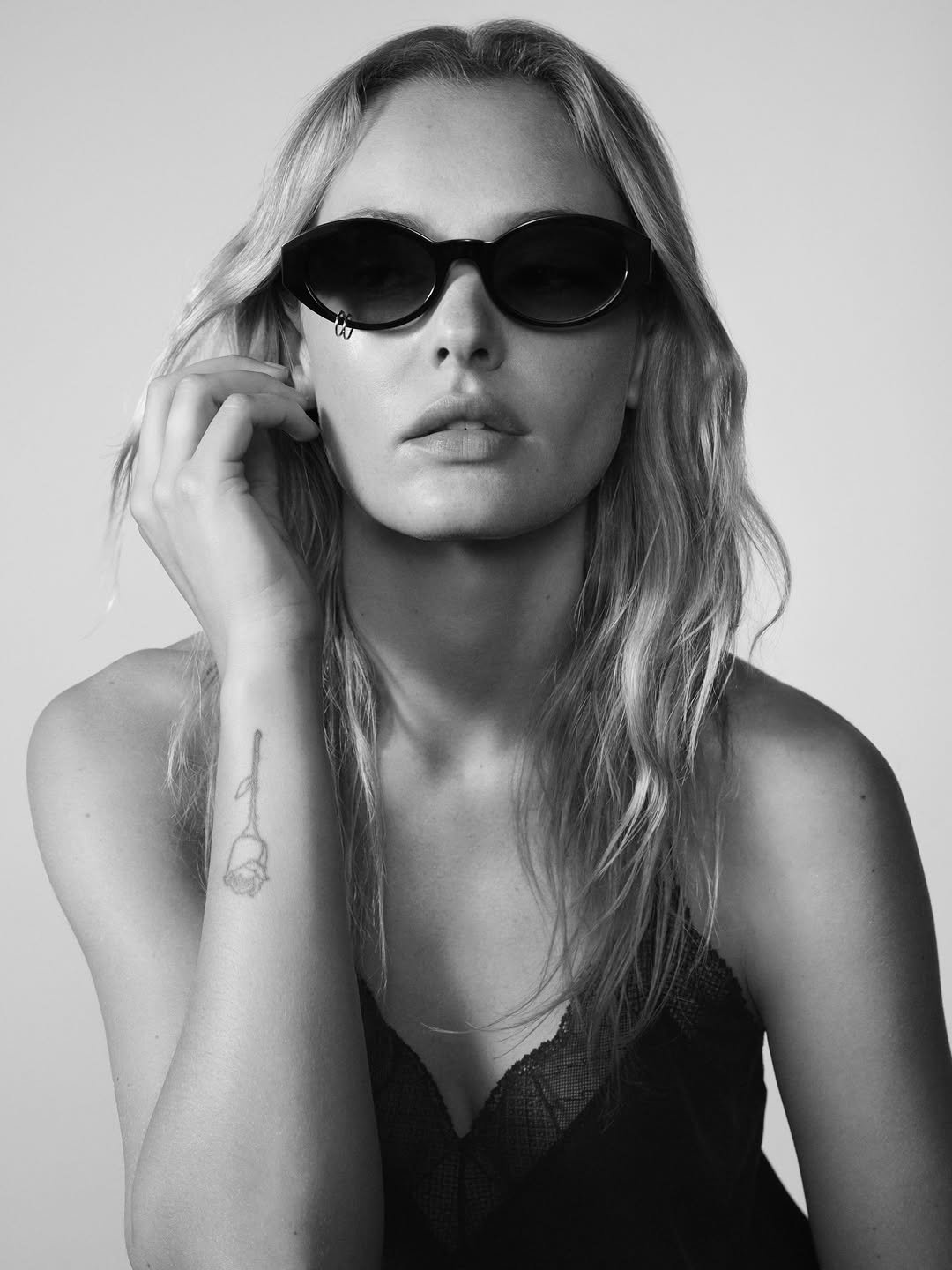 zadigvoltaire 게시물 이미지: Spring Summer 26

Piercing sunglasses are...