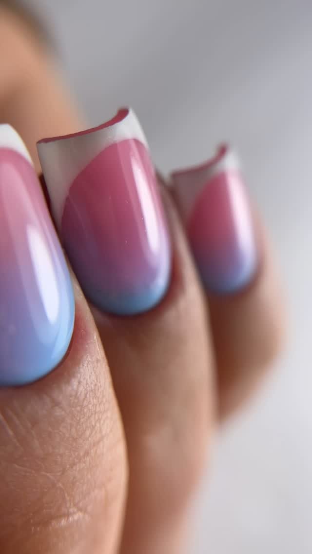 zar.nailart 게시물 이미지: تکنیک جذاب رینبو🌈
آمبره چند رنگ با قالب 
هم...