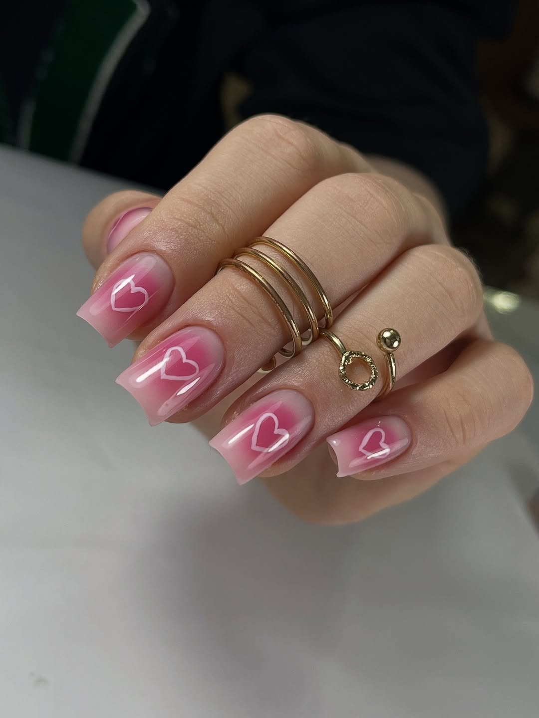 Photo by زهرا احمدی/آموزش ناخن/ خدمات ناخن/ اصفهان on October 27, 2025. May be an image of heart.