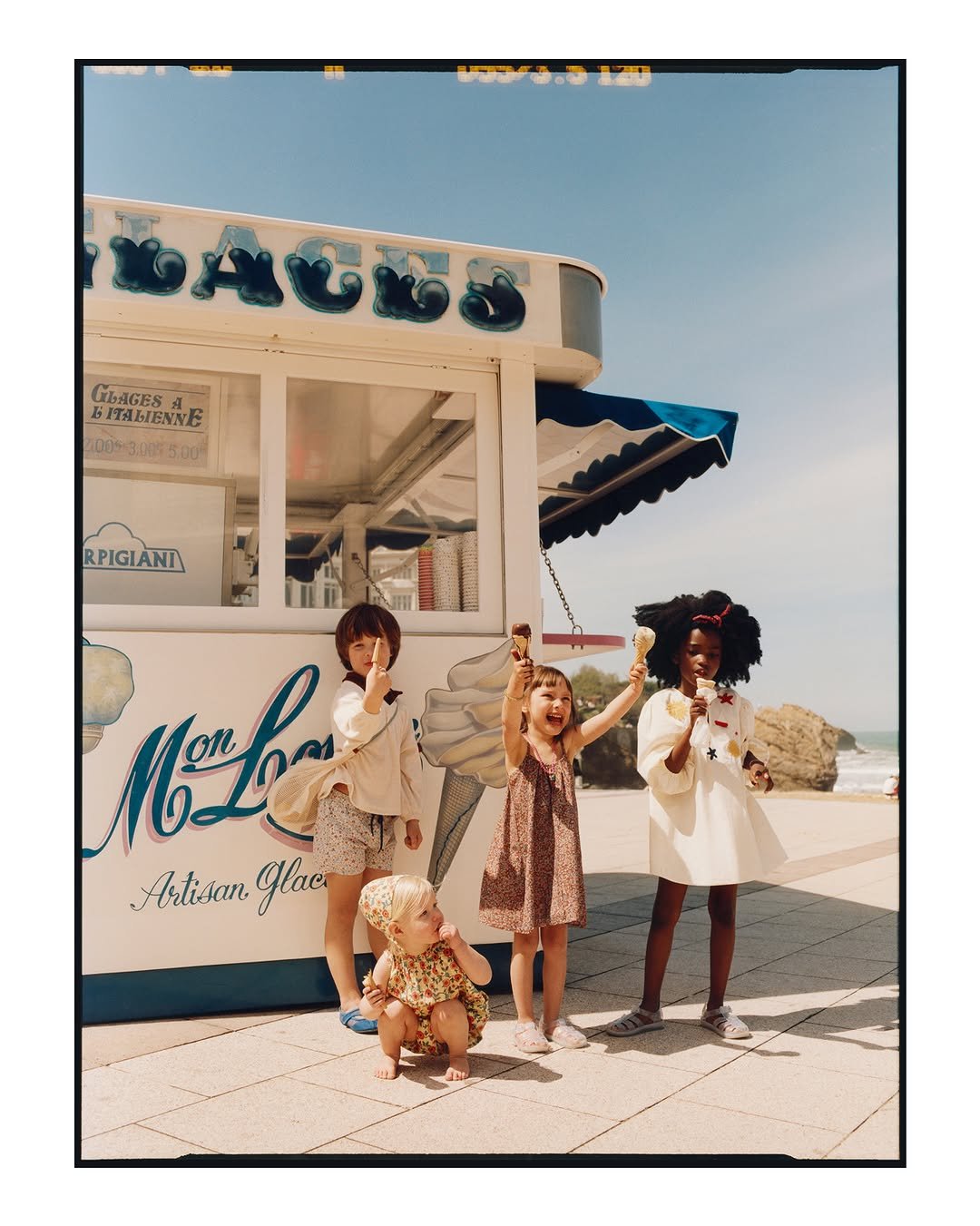 zarahome 게시물 이미지: SUMMER MEMORIES
 
From Biarritz
 
Discover...