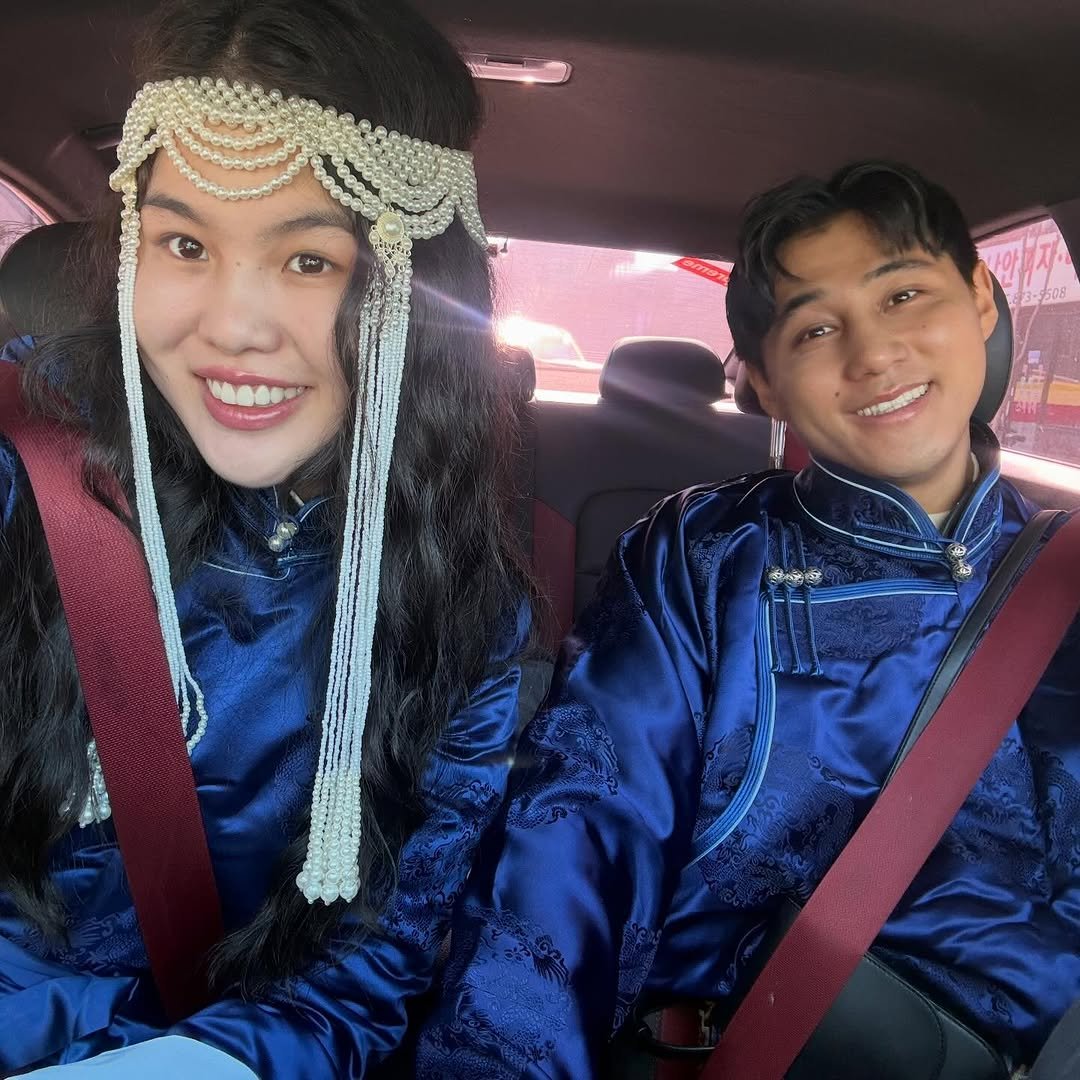 Photo by 지야 on February 17, 2026. May be an image of costume and text.