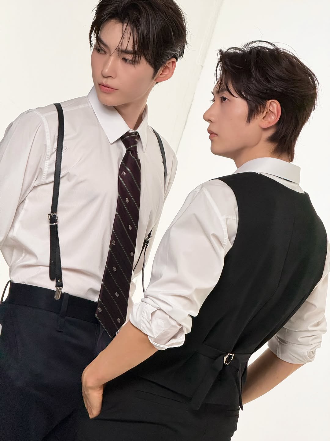 zb1official 게시물 이미지: 𝓹𝓻𝓸𝓯𝓮𝓼𝓼𝓲𝓸𝓷𝓪𝓵 👔💼

#ZEROBASEONE
#SUNGHANBIN...