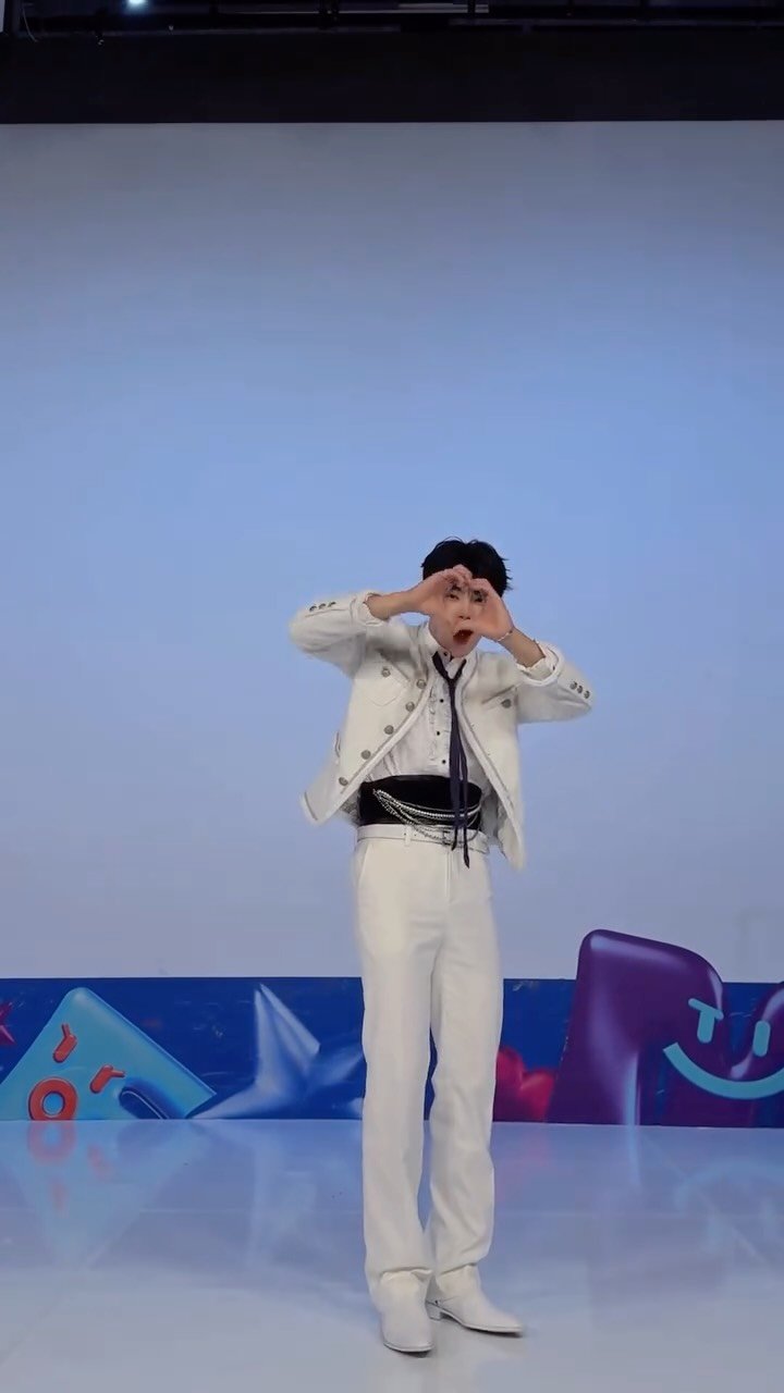 zb1official 게시물 이미지: 🤍LoveLoveLove🤍

#ZEROBASEONE #ZB1 #제로베이스원...