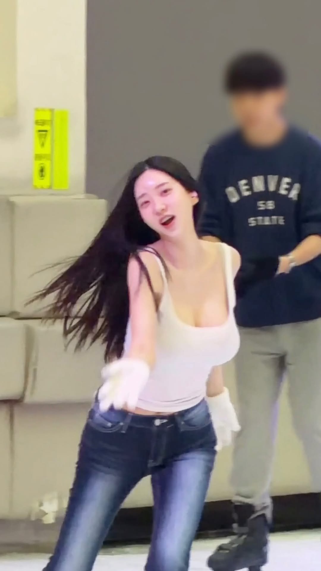 zennyrt 게시물 이미지: 스케이트 잘타는 잰 ⛸️🧤

🎵My marmalade 🇷🇺