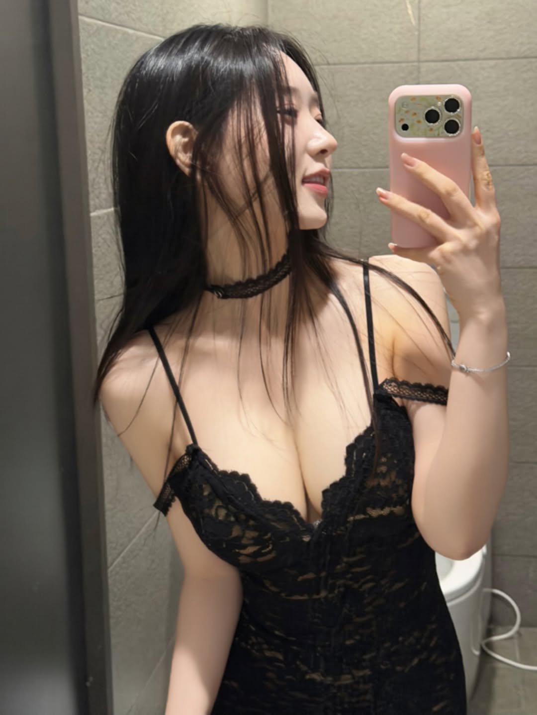 Photo by 신재은 ShinJaeeun on January 27, 2026. May be a selfie of one or more people, hair, slip, chemise and text.