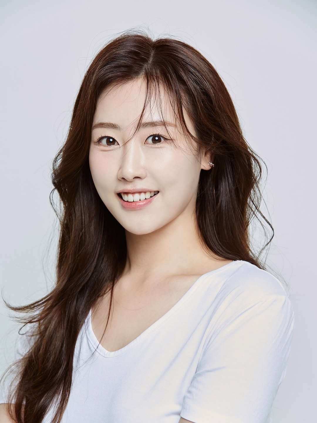 Photo by 대한민국 여드름은 제로스킨/홍대피부관리/아나픈 여드름압출/대표원장 유화영 in 홍대, Hongdae. May be an image of one or more people, hair and text.