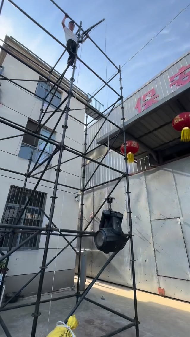 zghelplift 게시물 이미지: #Light Crane