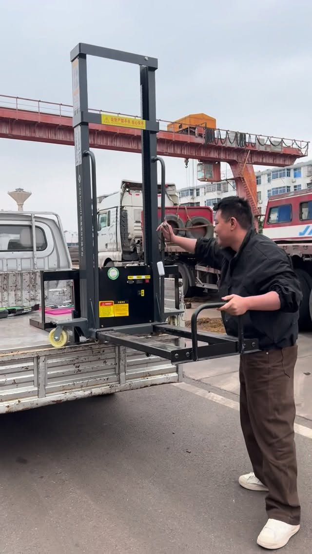 zghelplift 게시물 이미지: Forklift truck