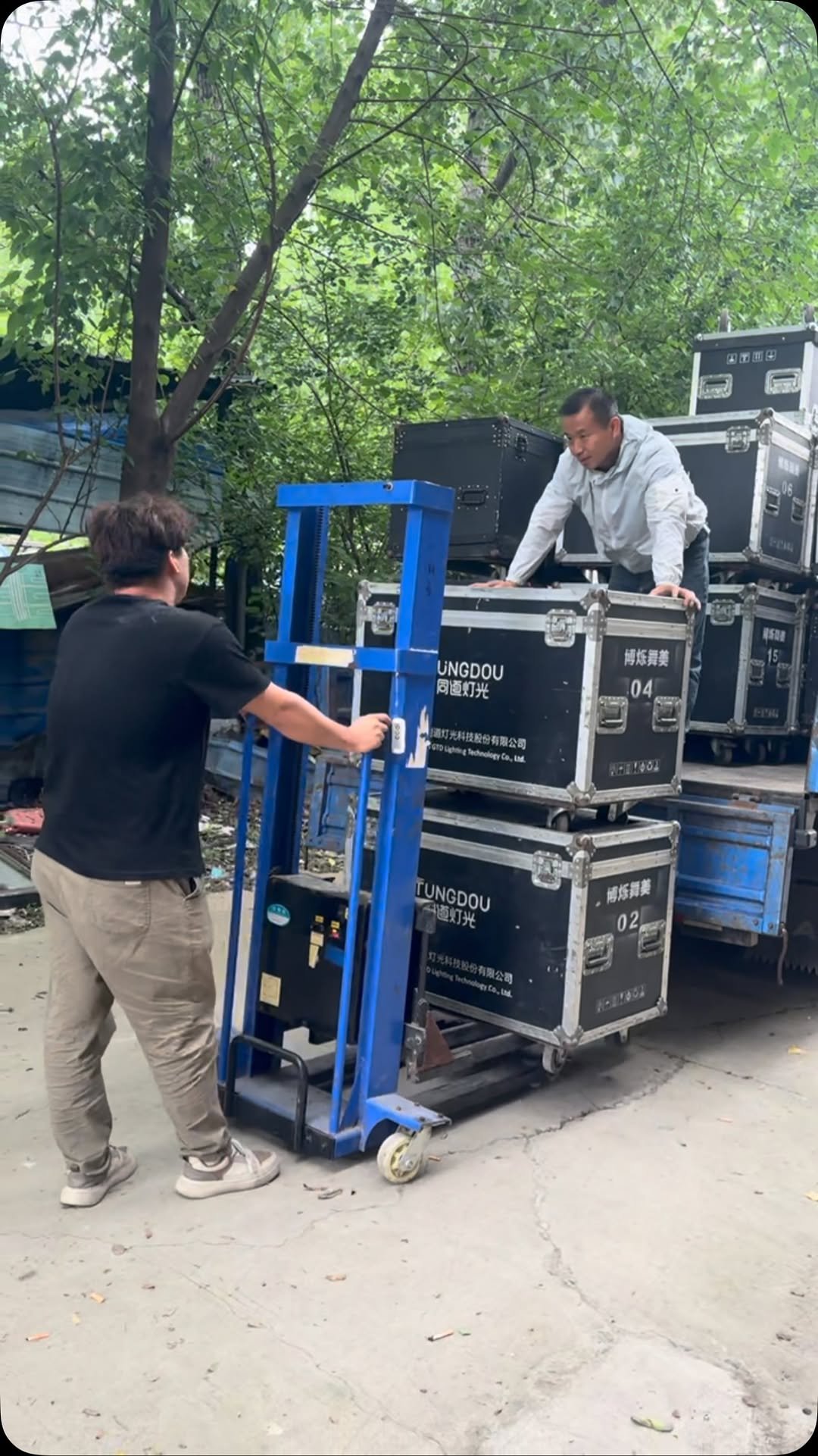 zghelplift 게시물 이미지: #Before the 1 ton forklift.