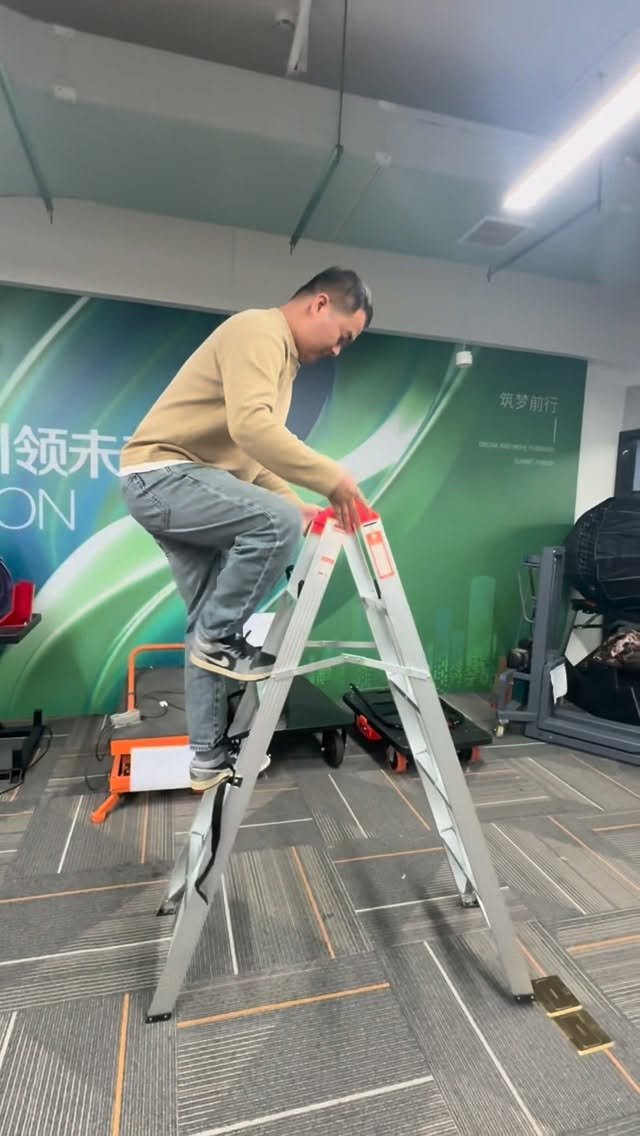 zghelplift 게시물 이미지: Portable ladder