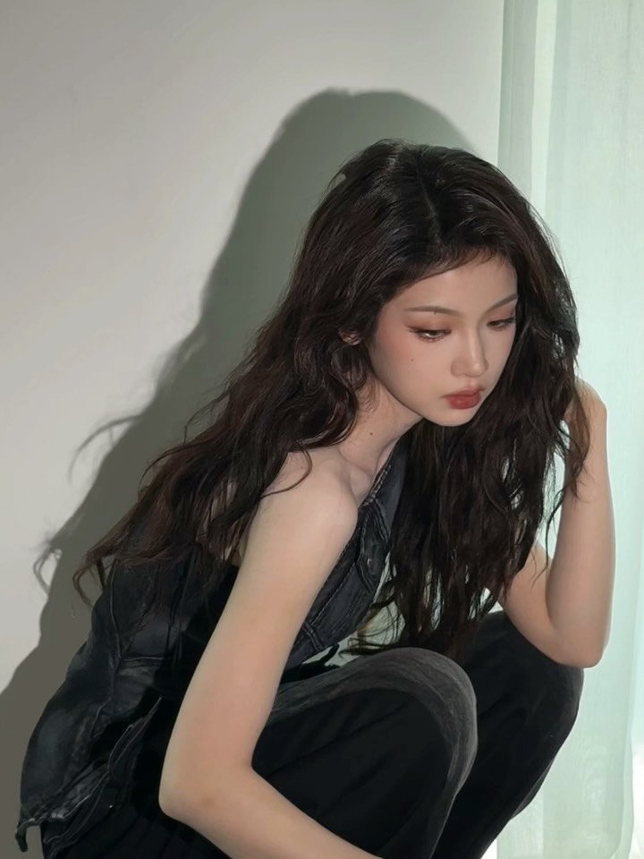 zhangmiaoyi0913_ 게시물 이미지: 🖤